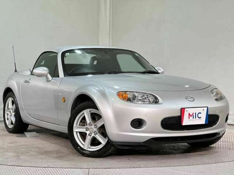 ROADSTER