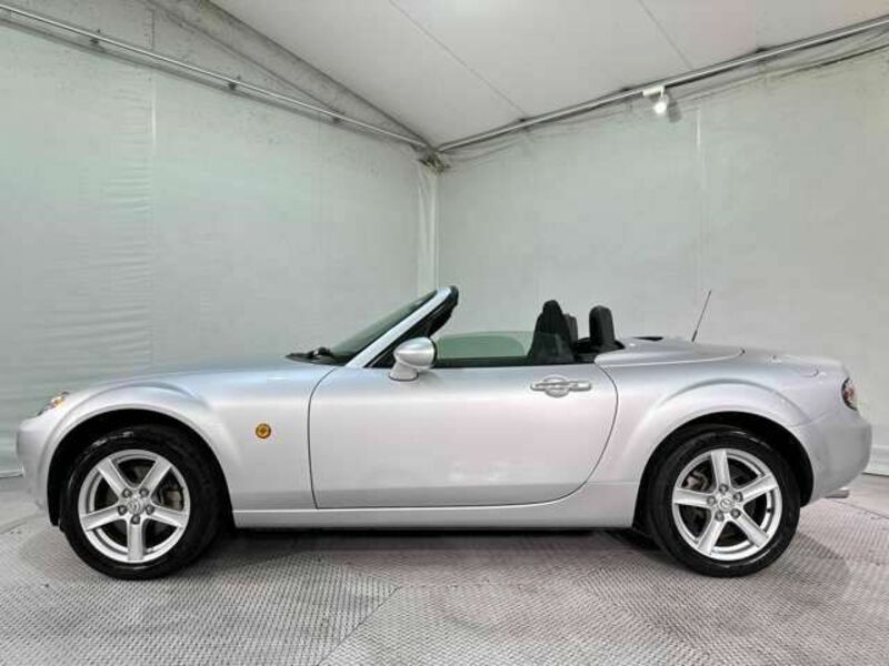 ROADSTER