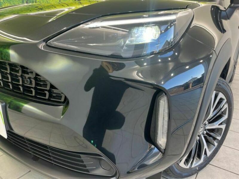 YARIS CROSS