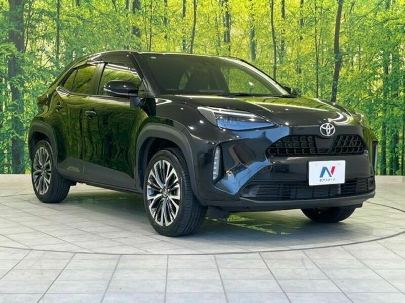 YARIS CROSS