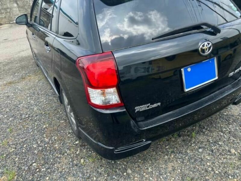 COROLLA FIELDER