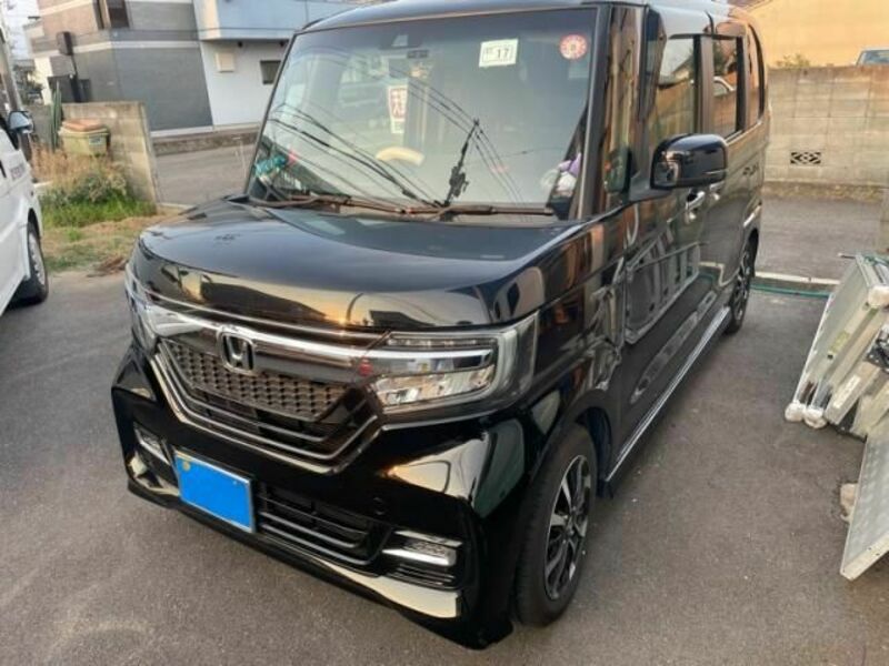 N BOX CUSTOM