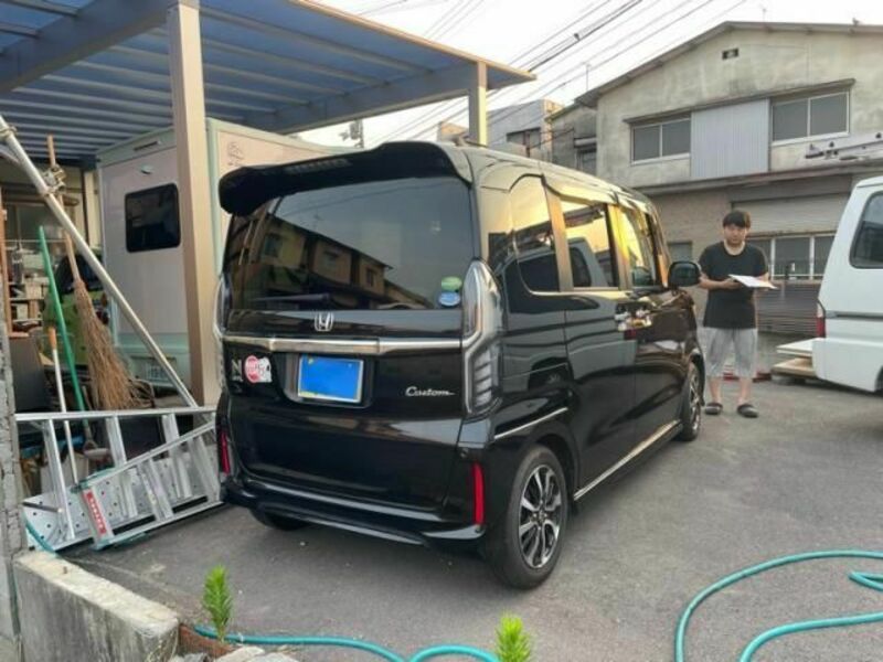 N BOX CUSTOM