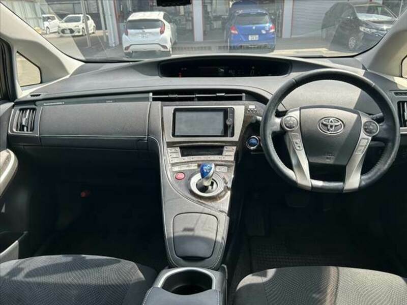 PRIUS PHV