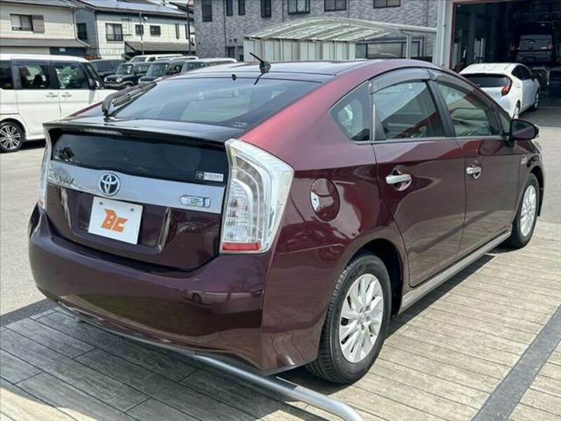 PRIUS PHV