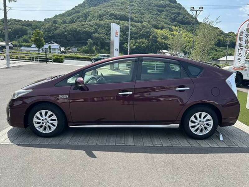 PRIUS PHV