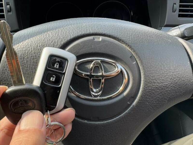 COROLLA FIELDER