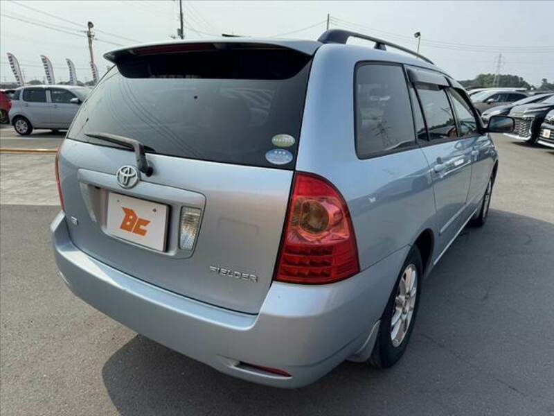 COROLLA FIELDER
