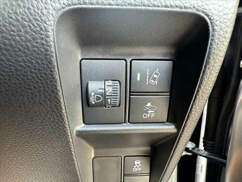 N-VAN