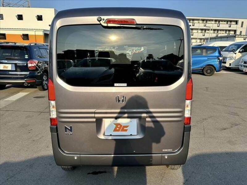 N-VAN