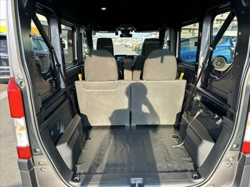 N-VAN