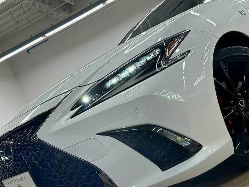 ES