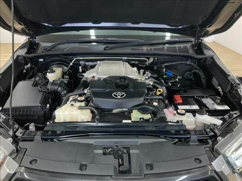 HILUX
