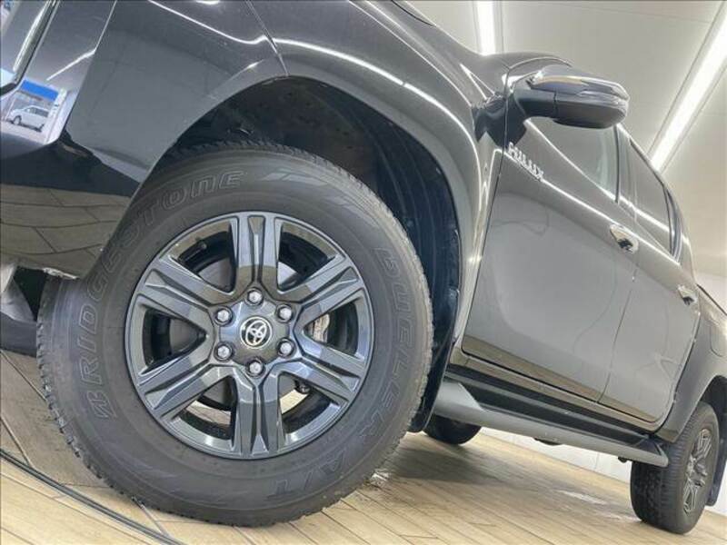 HILUX