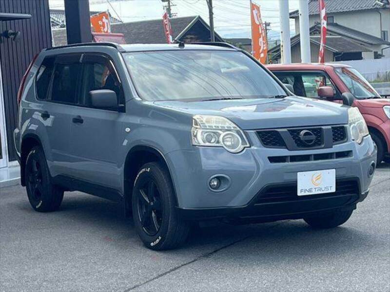X-TRAIL
