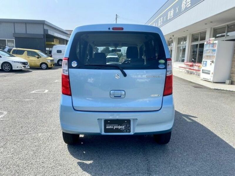WAGON R