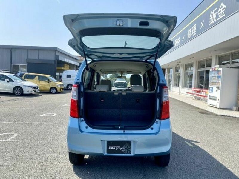 WAGON R