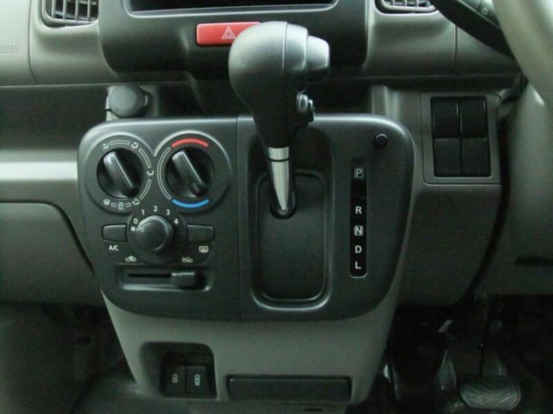 CLIPPER VAN