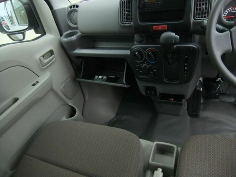CLIPPER VAN