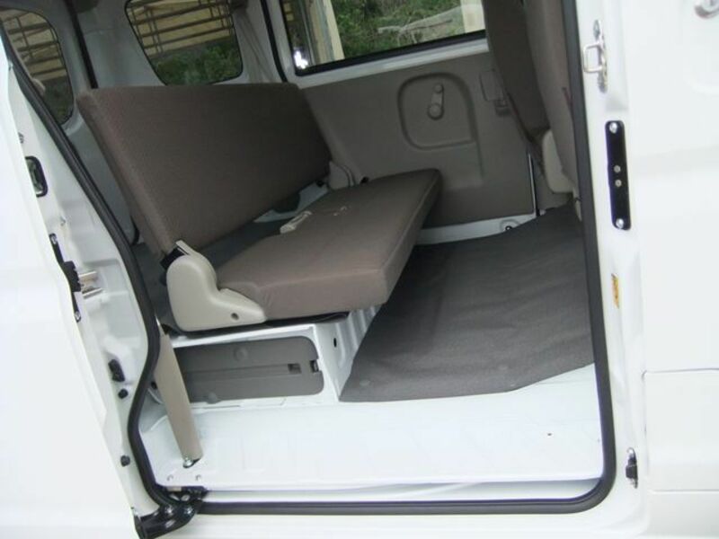 CLIPPER VAN