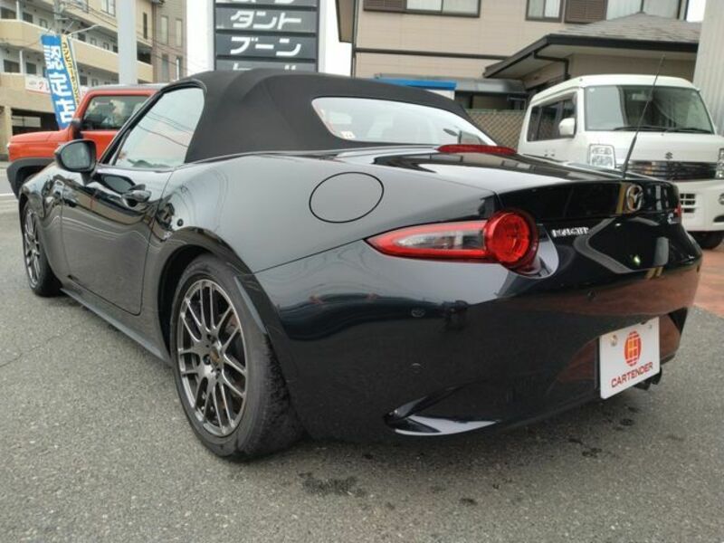 ROADSTER