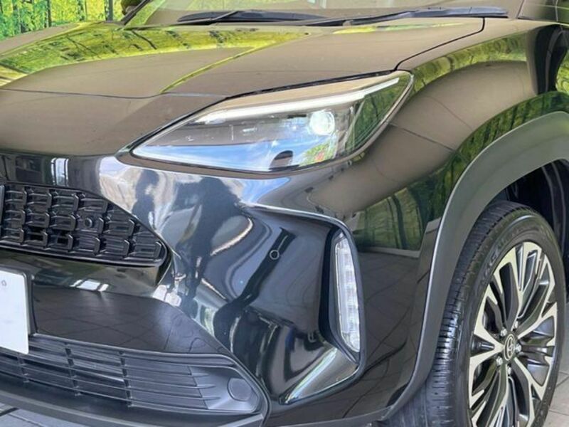 YARIS CROSS