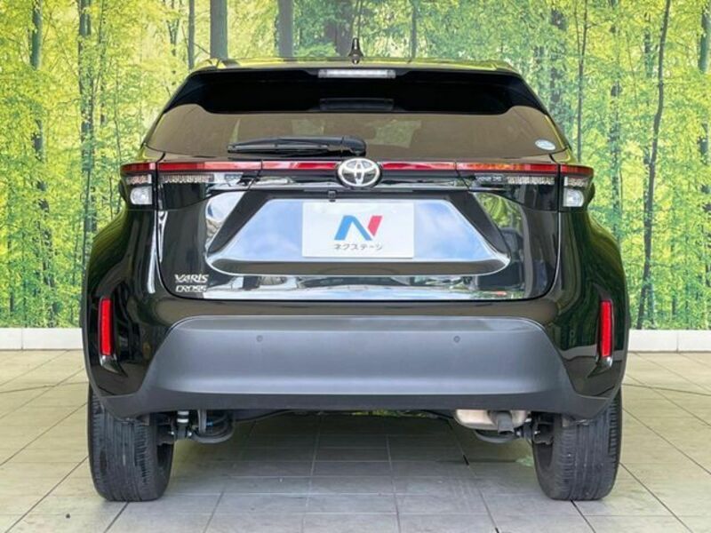 YARIS CROSS