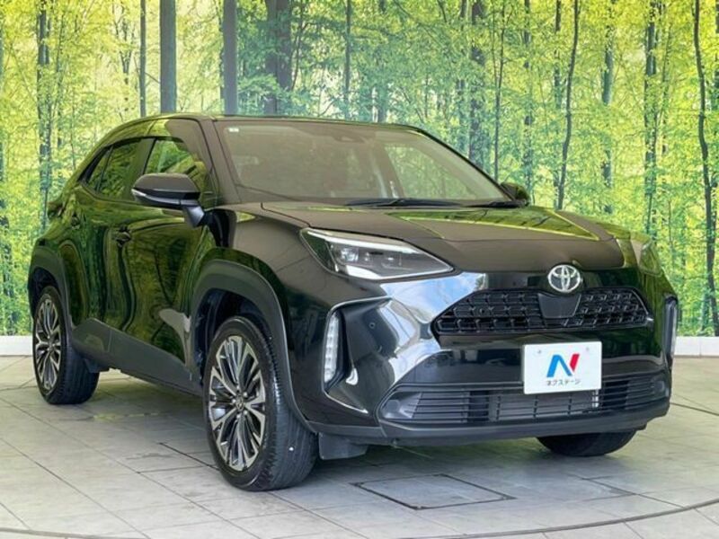 YARIS CROSS
