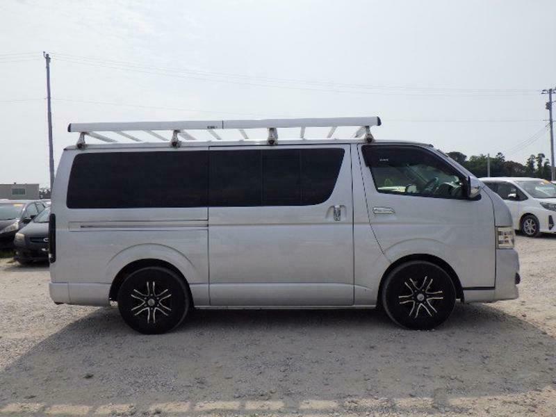 HIACE