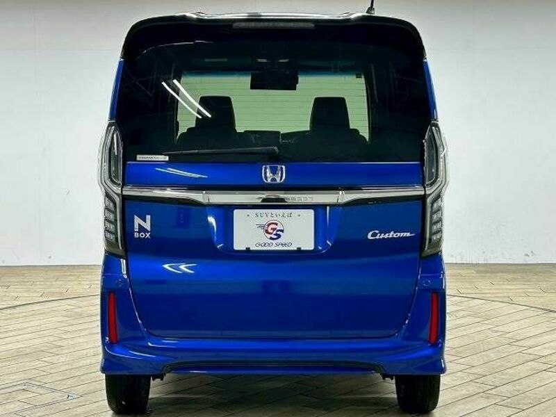 N BOX CUSTOM