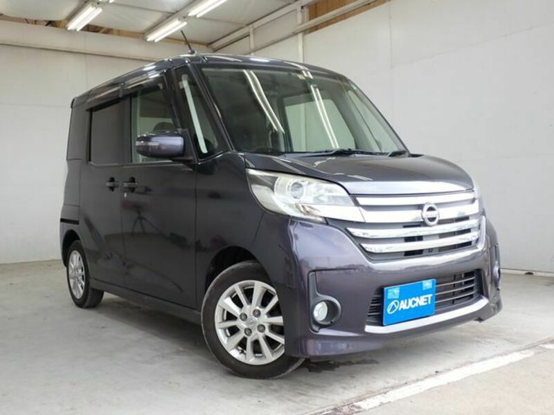 NISSAN DAYZ ROOX
