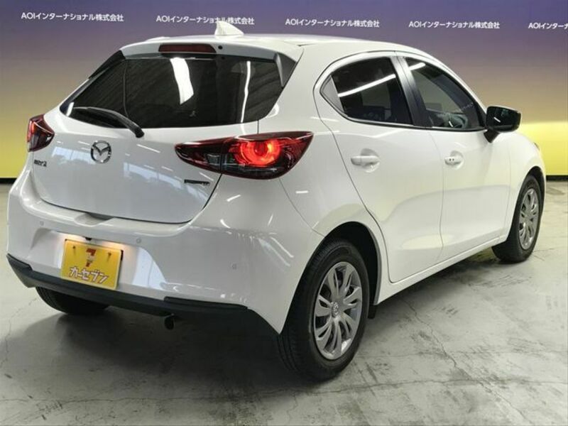 MAZDA2