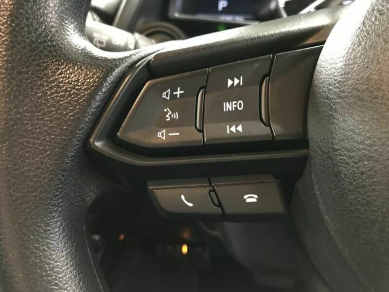 MAZDA2