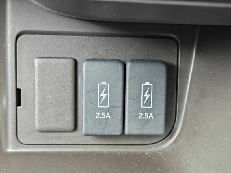 N BOX