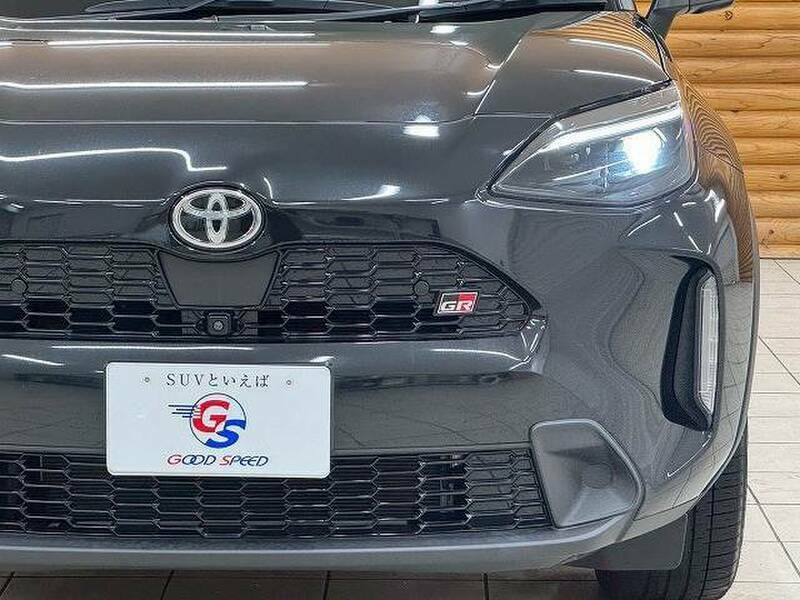 YARIS CROSS
