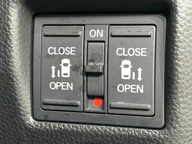 N BOX