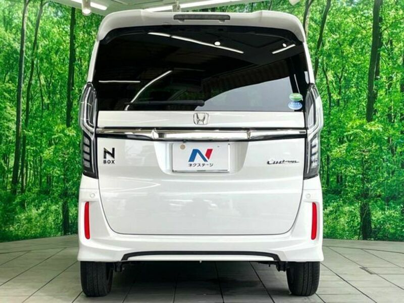 N BOX CUSTOM