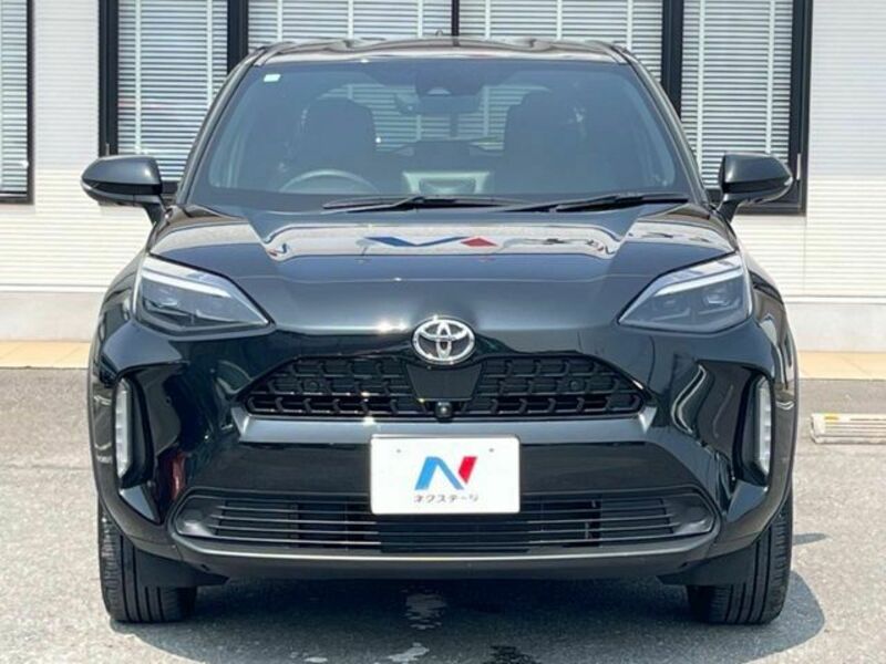 YARIS CROSS