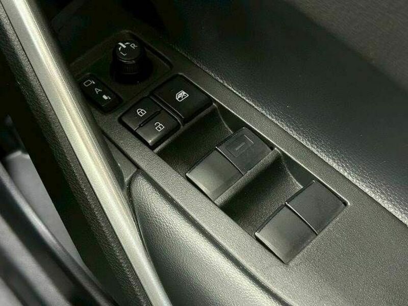 COROLLA CROSS