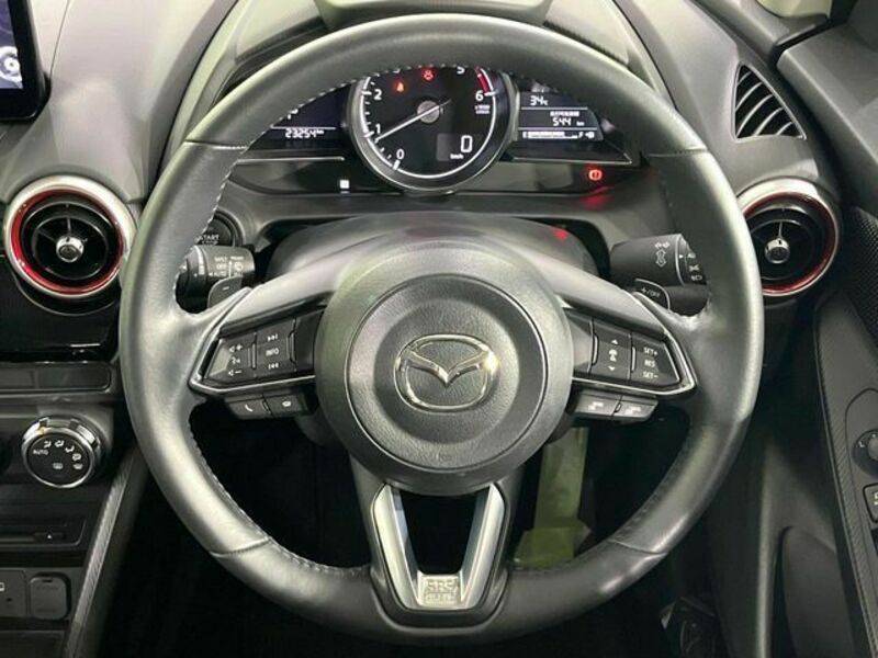MAZDA2
