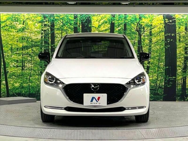 MAZDA2