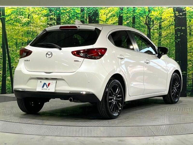 MAZDA2
