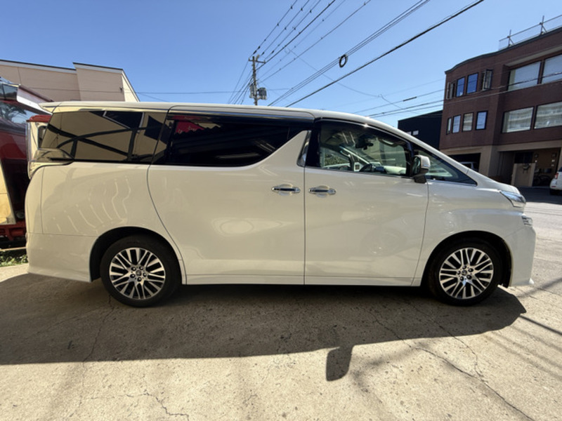 VELLFIRE