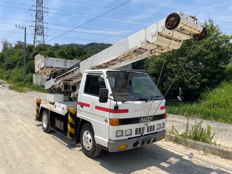 ISUZU ELF