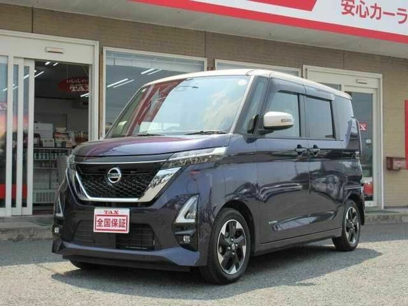 NISSAN ROOX