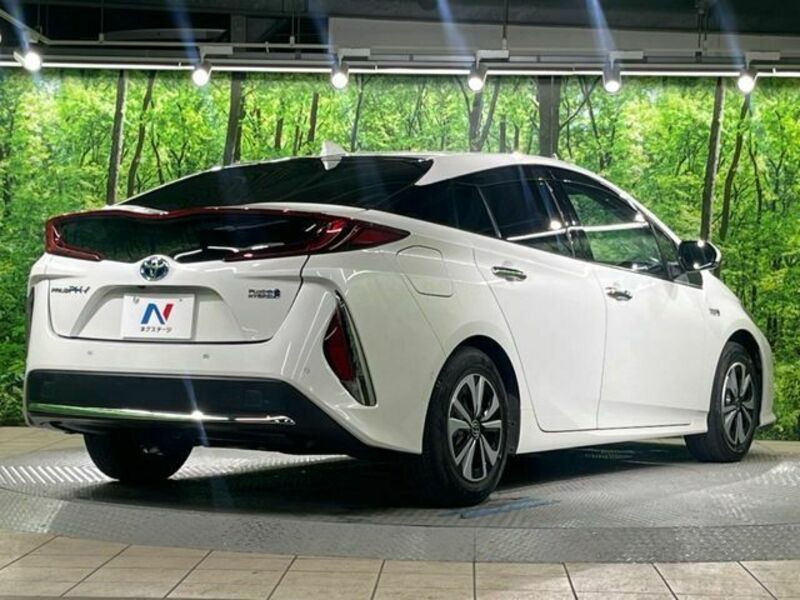 PRIUS PHV