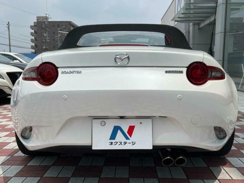ROADSTER