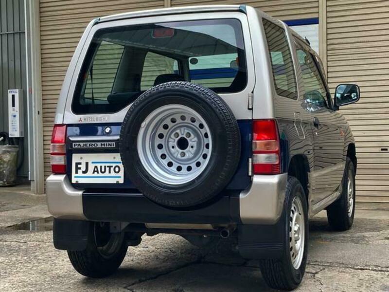 PAJERO MINI