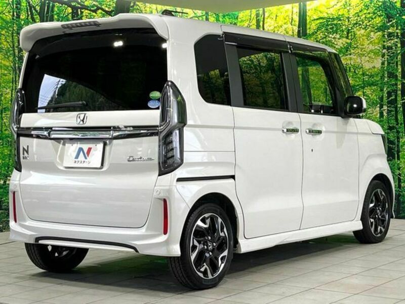 N BOX CUSTOM