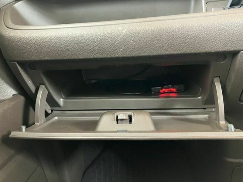 N BOX